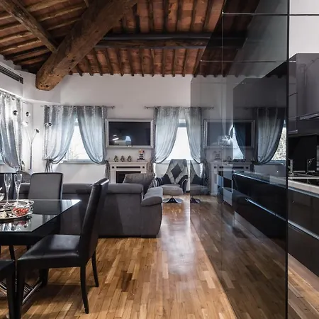 Guinigi Dimora Di Epoca Exclusive & Pool Apart-hotel Lucca