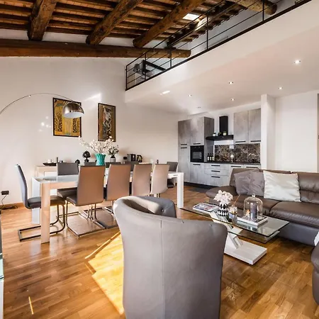 Guinigi Dimora Di Epoca Exclusive & Pool Apart-hotel Lucca